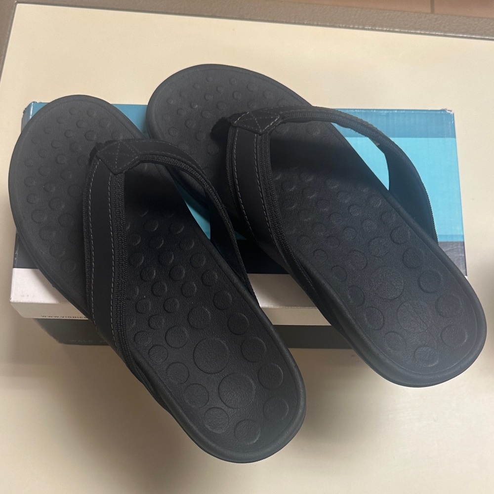 Vionic Mens Tide Black Flip-Flops